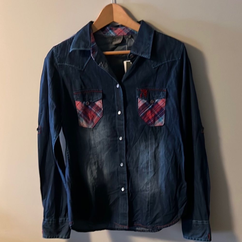 Never worn tags still on riding shirt